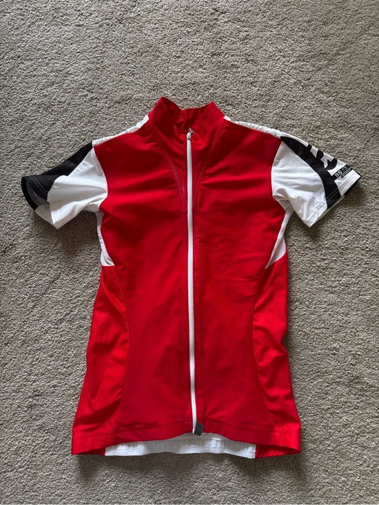 Assos Tops - Women’s Assos Red Short-Sleeve Cycling Jersey with Full Zip M